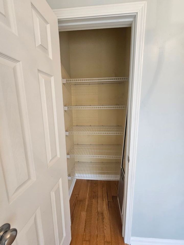 104 Tuscany Ct - Photo 6 of 18