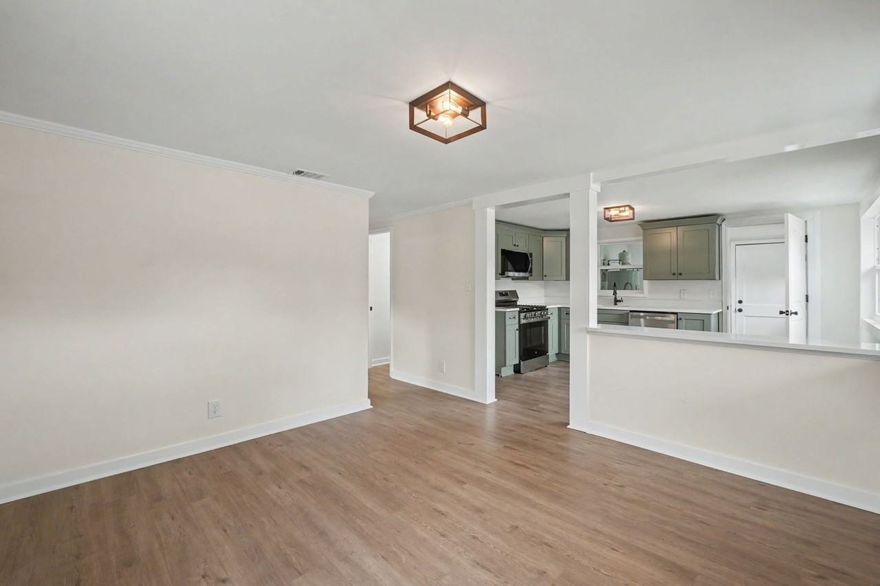 602 Staley Ave - Photo 5 of 22