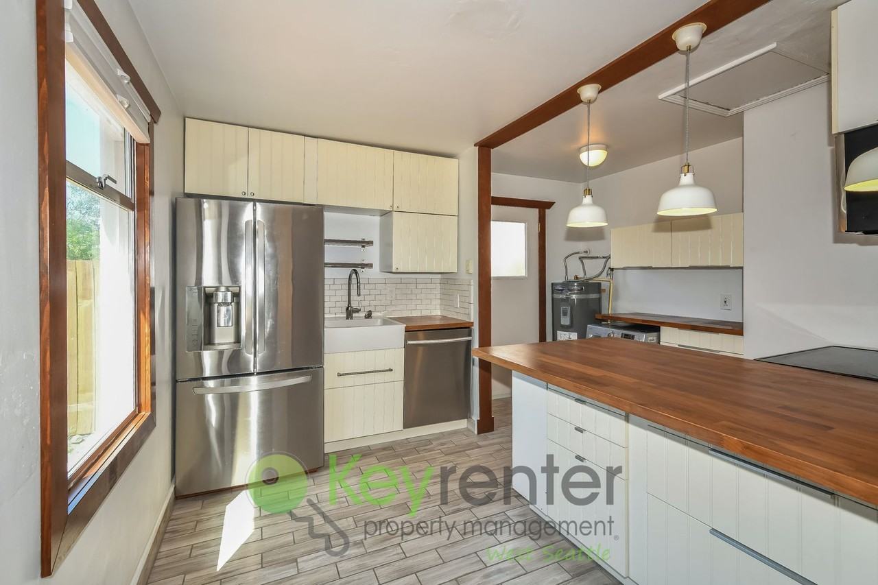 4840 25th Ave Sw - Photo 5 of 21