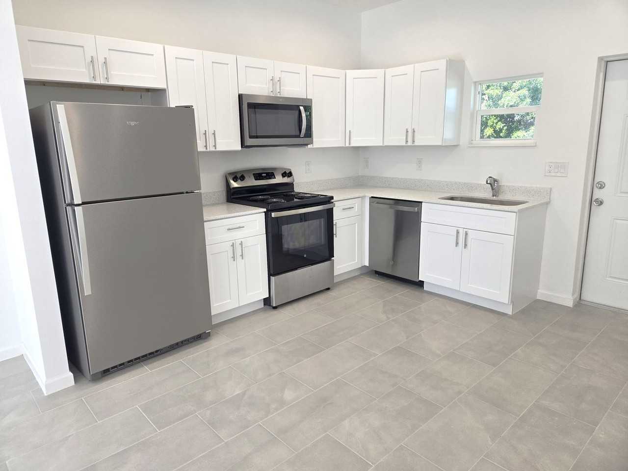 3603 38th St Sw - Photo 7 of 15