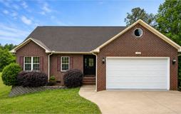 246 Lynhaven Dr - Photo 1 of 1