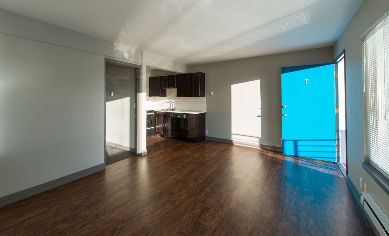 Park Cedar Apartments - Photo 3 of 14
