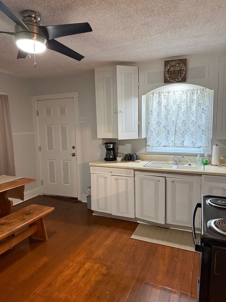 1201 S 25th St - Photo 5 of 9
