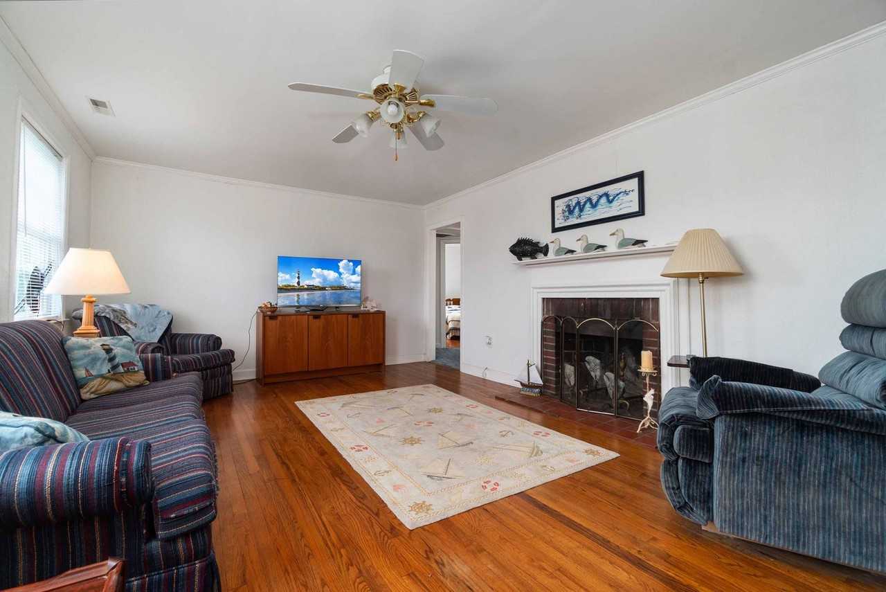 509 China Grove Rd - Photo 3 of 17