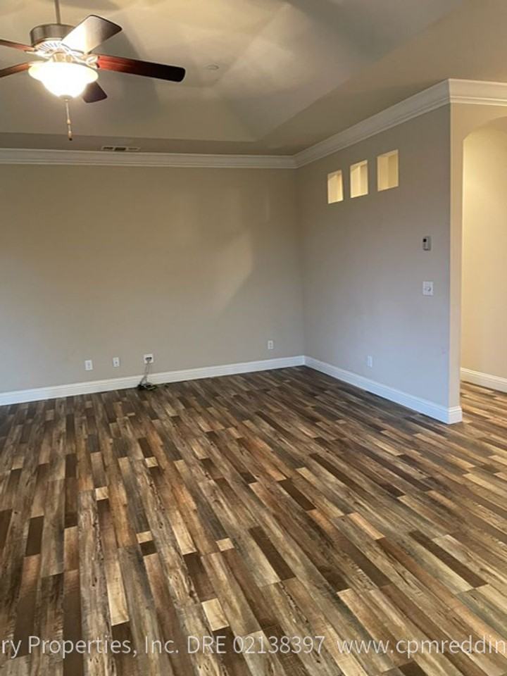 3491 Carlsbad Ln - Photo 3 of 13
