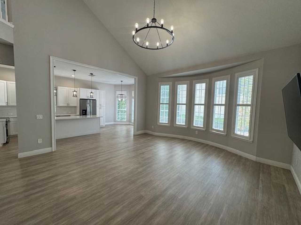 704 Honeysuckle Ave - Photo 5 of 37