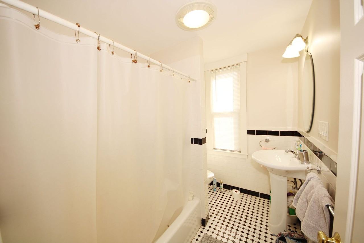 62 Bedford St - Photo 4 of 8