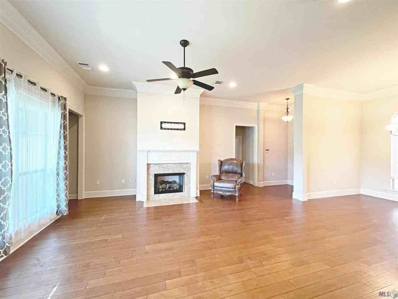 8138 Valencia Ct - Photo 6 of 19