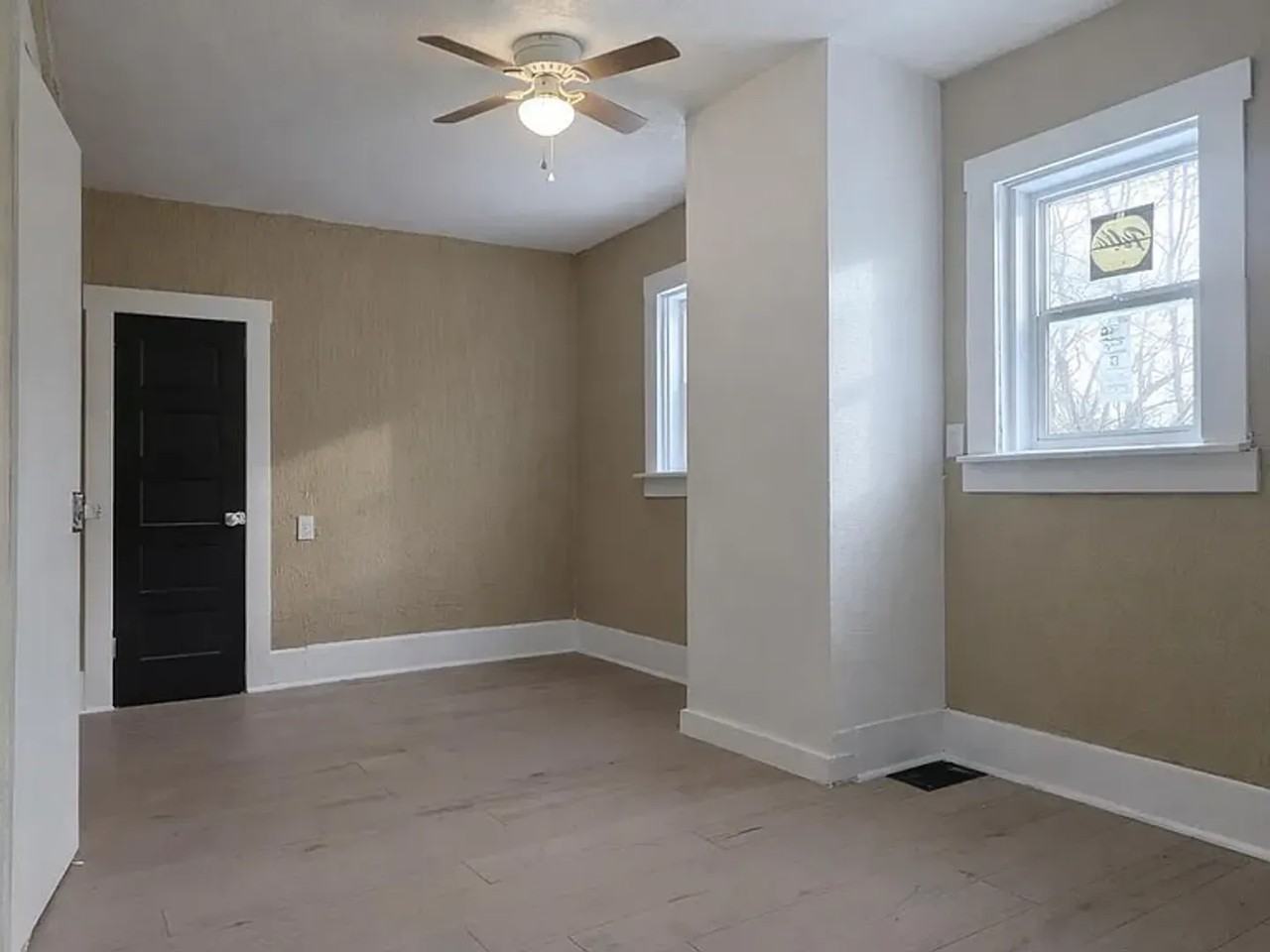 555 Haller St - Photo 3 of 11
