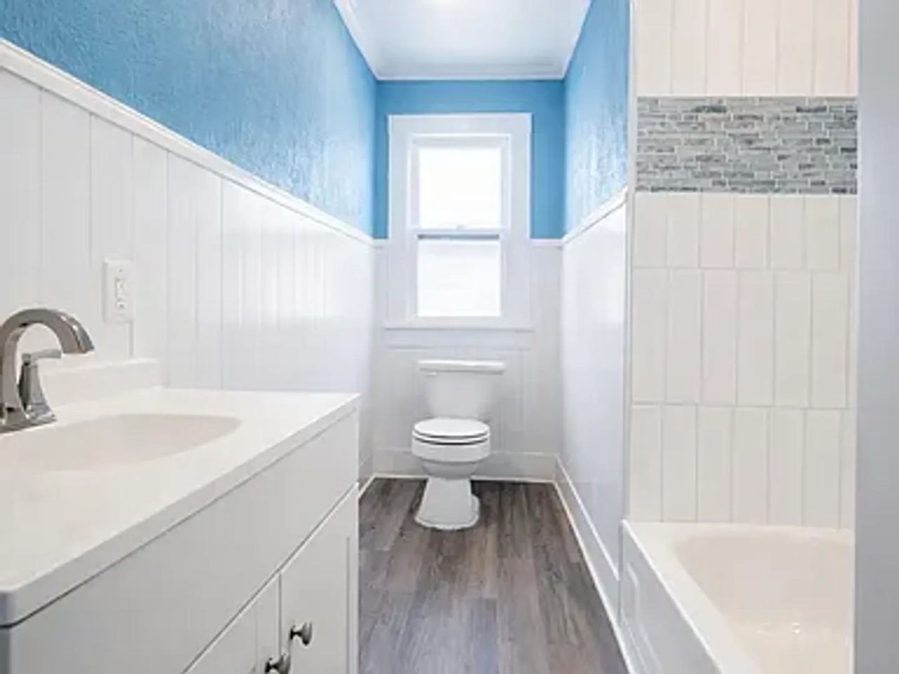 555 Haller St - Photo 4 of 11