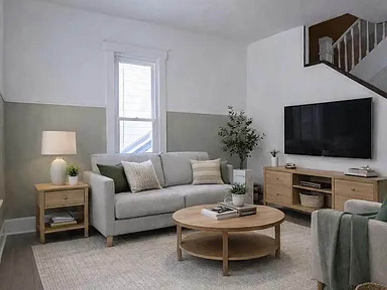 555 Haller St - Photo 5 of 11