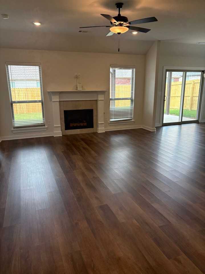 1108 1108 Calla Lily Ave - Photo 2 of 17