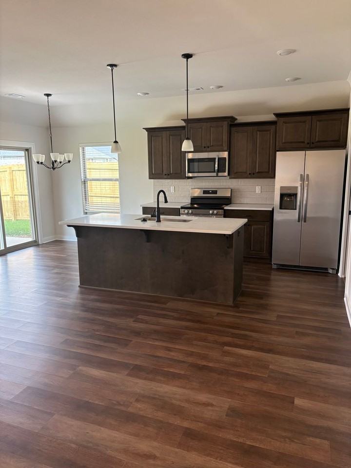 1108 1108 Calla Lily Ave - Photo 3 of 17