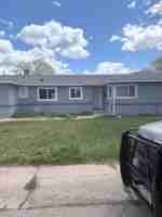 featured image of 1824 Crestview Dr
