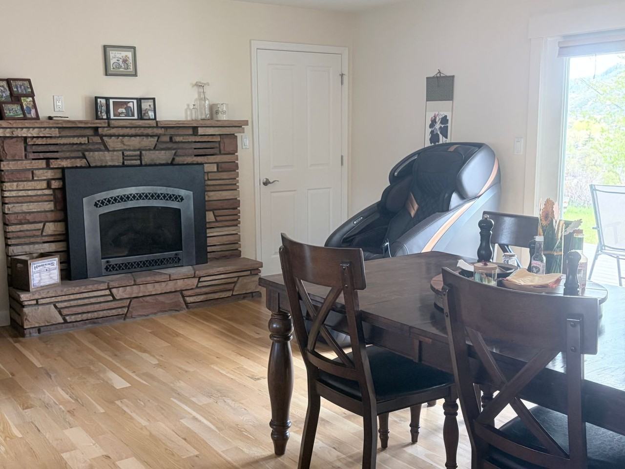 1824 Crestview Dr - Photo 5 of 8