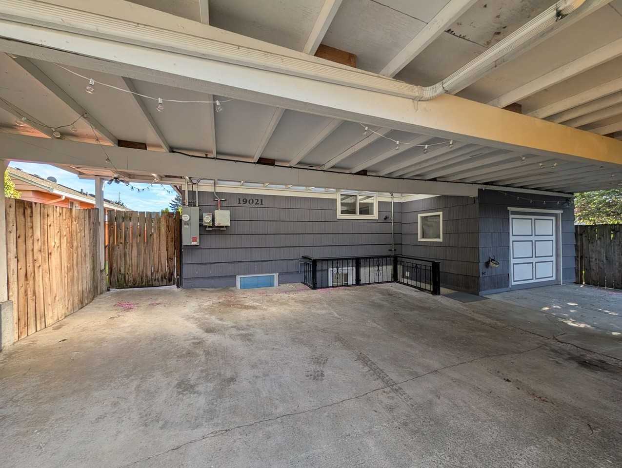19021 8th Ave S - Photo 2 of 22