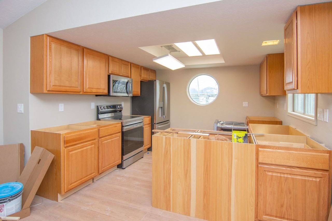 146 N 2300 W - Photo 5 of 28