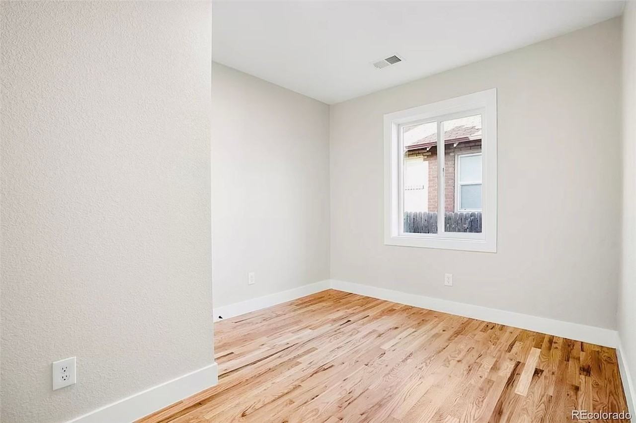 3417 Bruce Randolph Ave - Photo 4 of 31