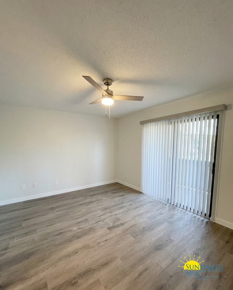 40 4th Ave - Photo 2 of 19