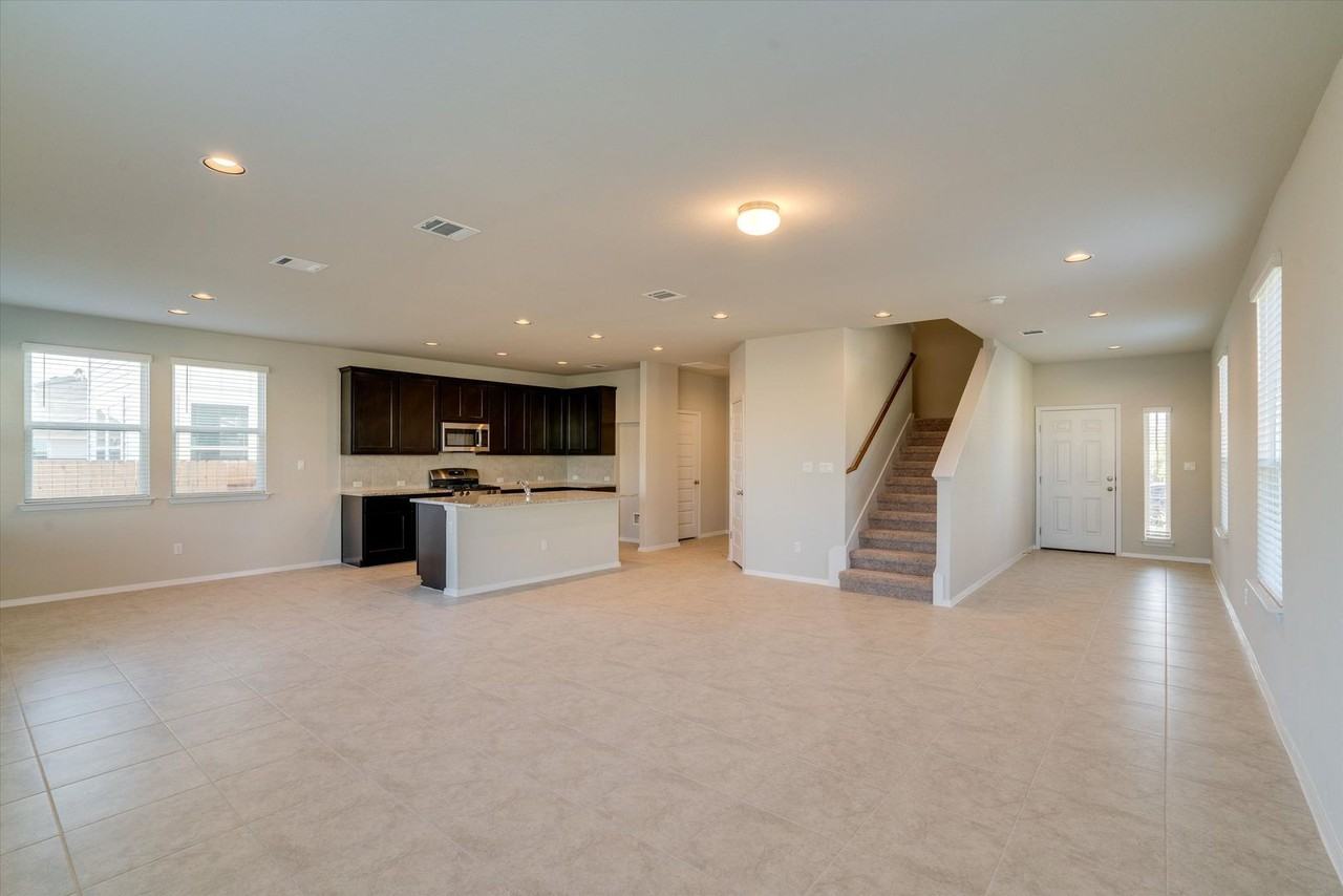 170 Bright Flora Ln - Photo 6 of 21