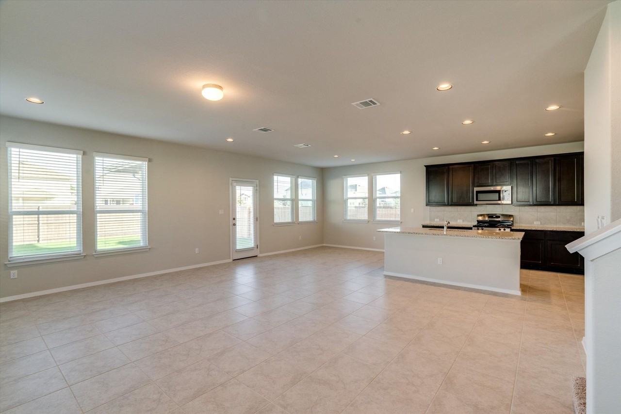 170 Bright Flora Ln - Photo 7 of 21