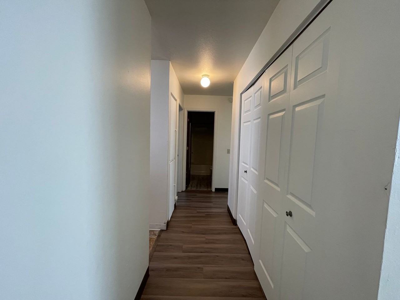 112 8th Ave W Apt D - Photo 5 of 9