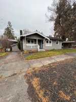 featured image of 245 Nw Newport Ave