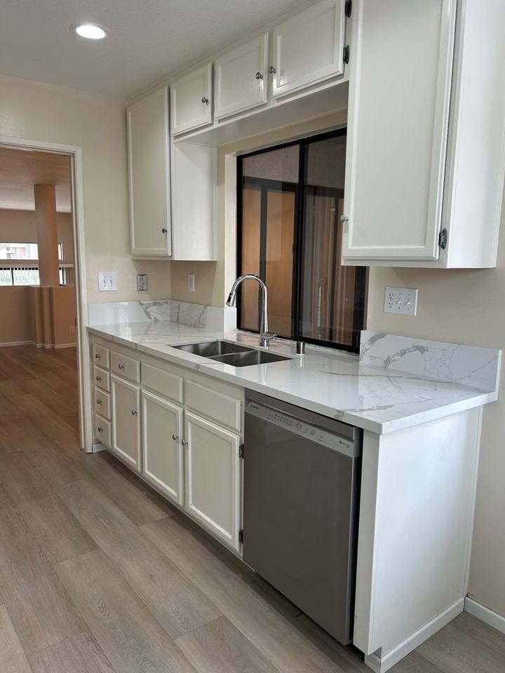 4351 Nobel Dr - Photo 3 of 15