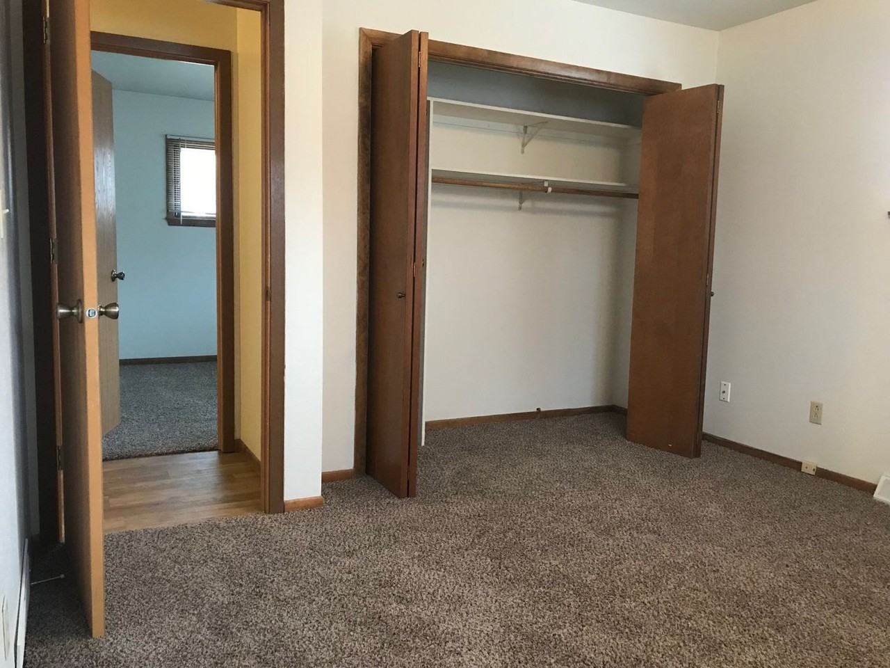 1129 26th Ave S - Photo 3 of 14