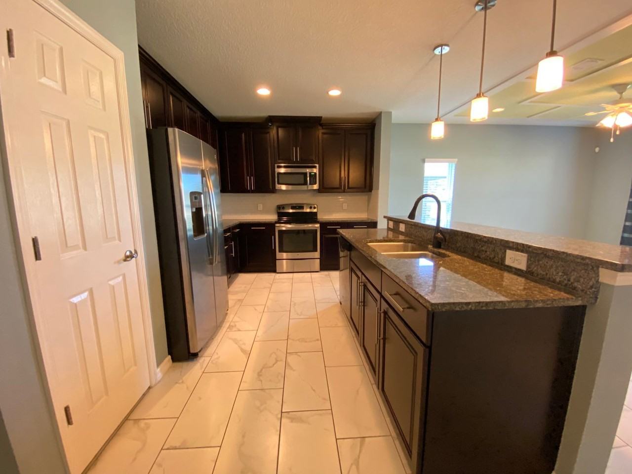231 Salamanca Rd - Photo 7 of 19