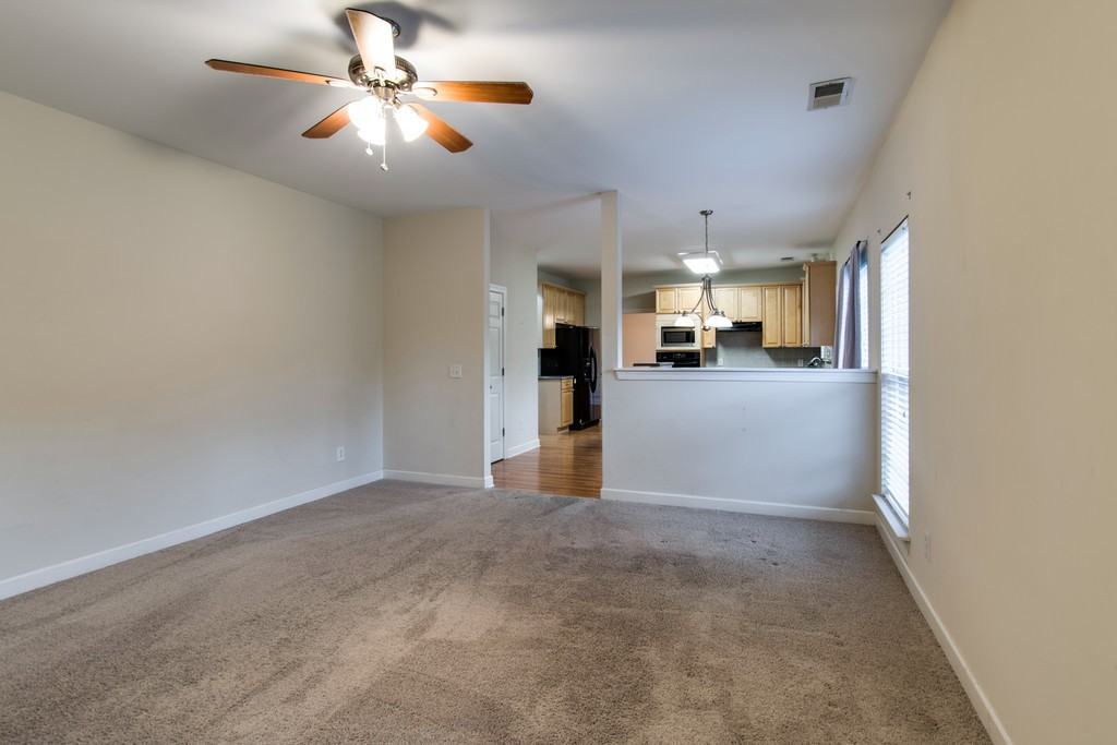 235 Bancroft Cv - Photo 7 of 22