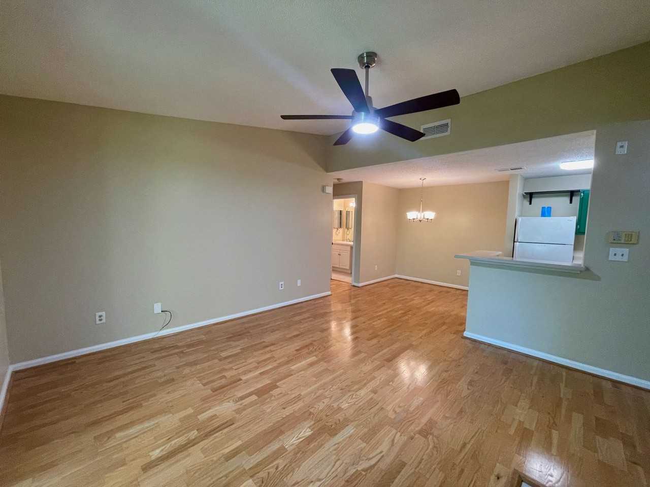 524 Granville Ct - Photo 6 of 21