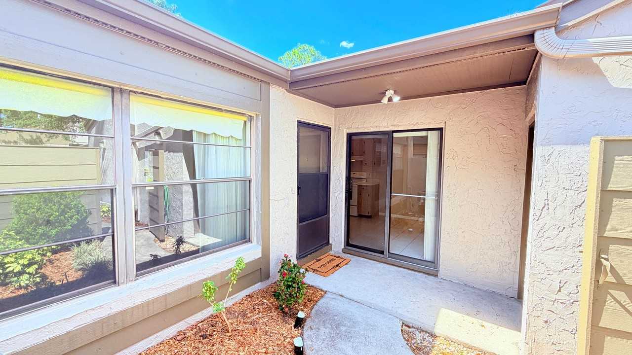 477 Meadowood Blvd - Photo 5 of 26