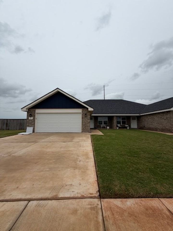 405 Kristie Path - Photo 2 of 2
