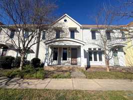 featured image of 1218 W 26th St