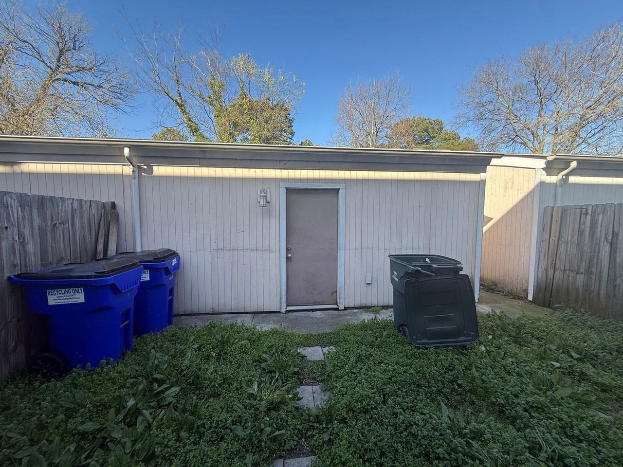 1218 W 26th St - Photo 2 of 4
