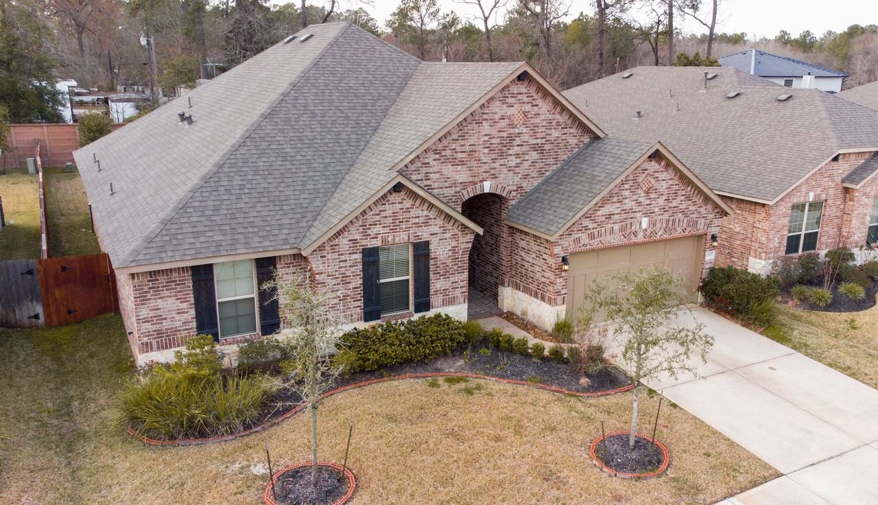 4702 Preserve Park Dr - Photo 3 of 17