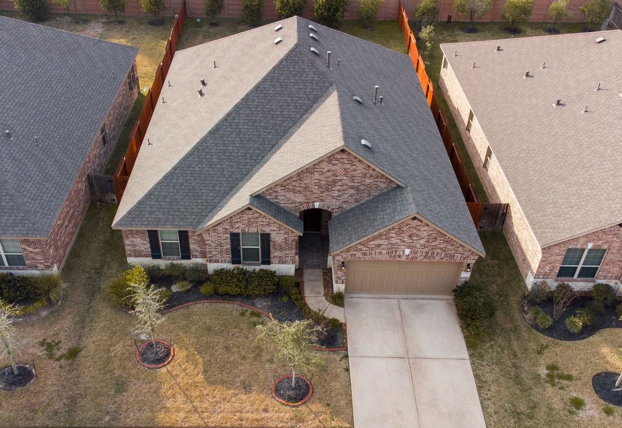 4702 Preserve Park Dr - Photo 5 of 17