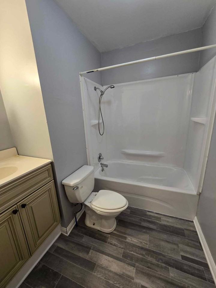 2942 Atwood Ter - Photo 4 of 9
