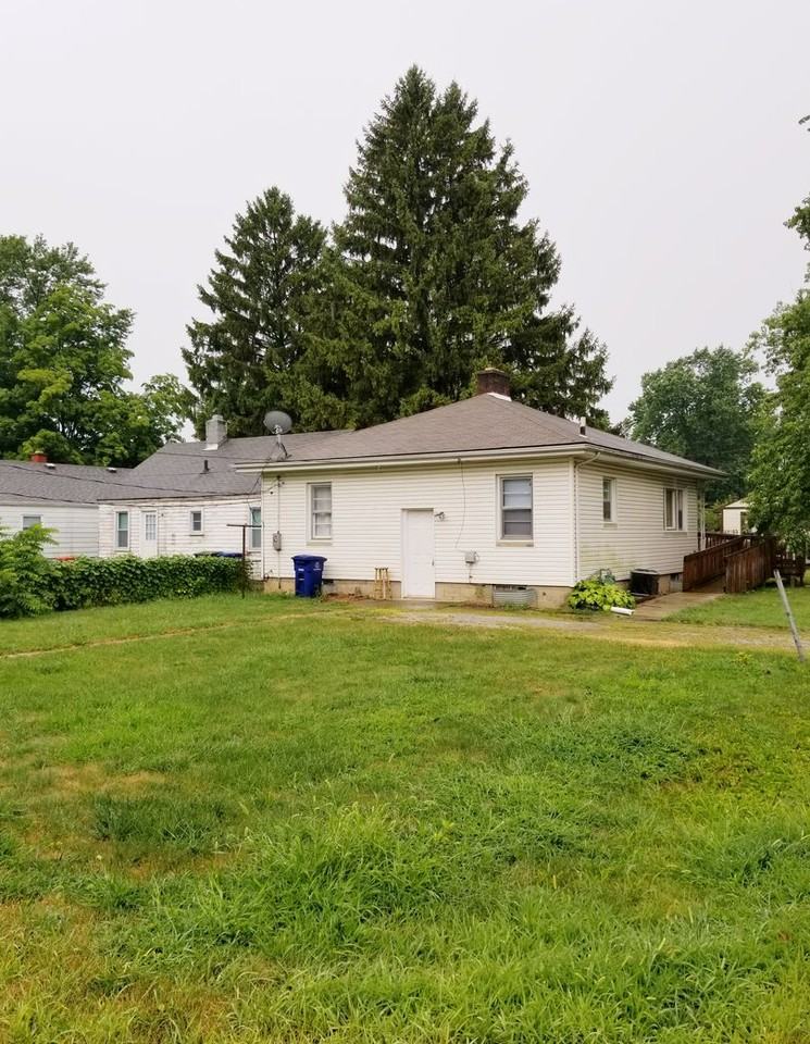 2942 Atwood Ter - Photo 3 of 26