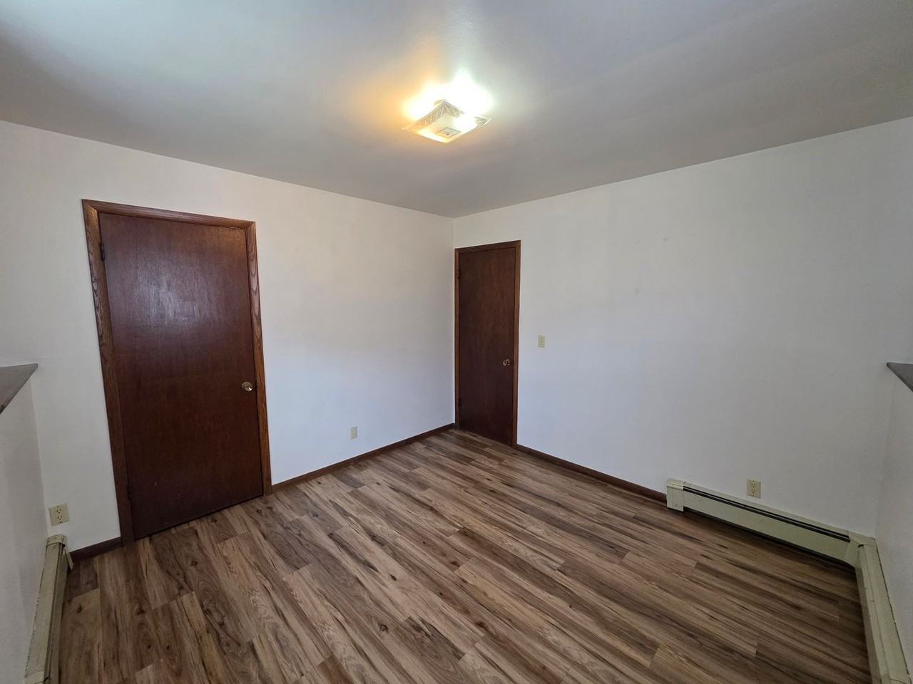221 W 10th Ave - Photo 7 of 9