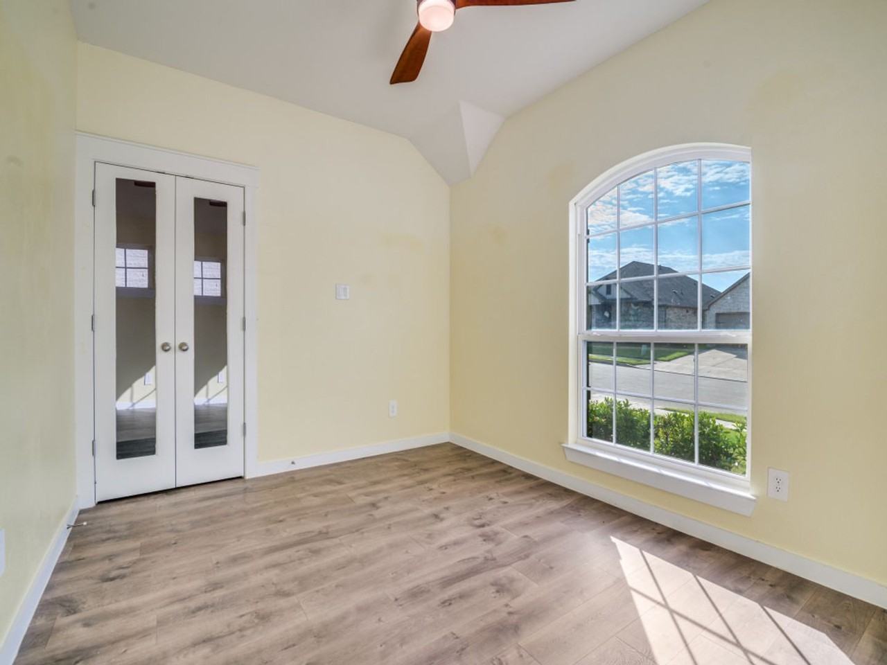2613 Moser Ln - Photo 3 of 17