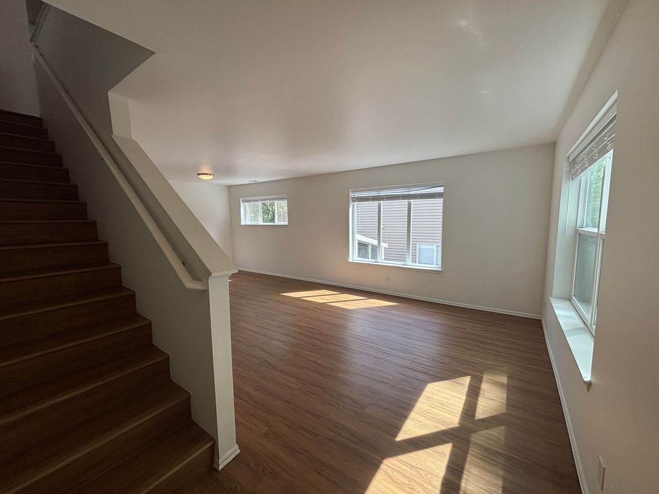 2104 S Judkins St - Photo 5 of 26