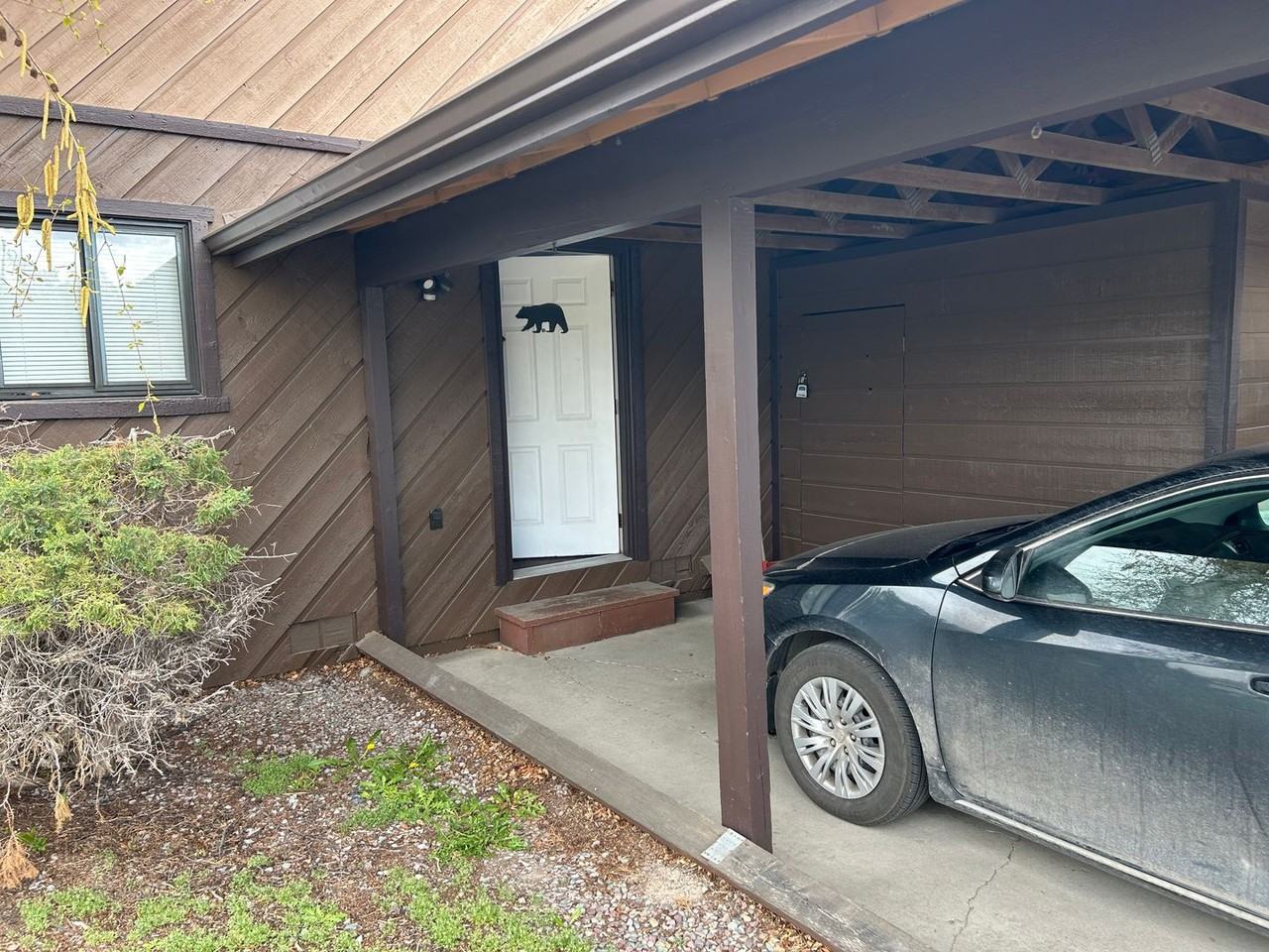 137 Hawthorn Ave #A - Photo 2 of 12