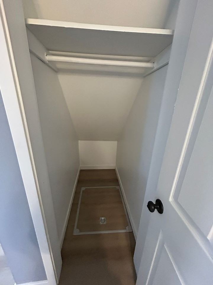 137 Hawthorn Ave #A - Photo 6 of 12