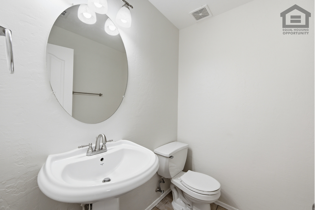 9311 W Carol Ave - Photo 7 of 48