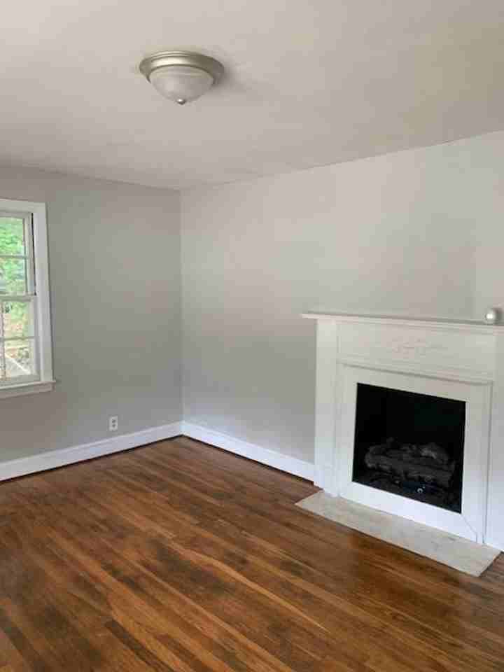 412 E Montgomery St - Photo 6 of 11