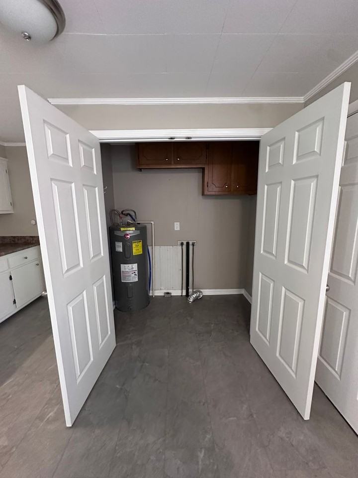 313 Ginnie Ln - Photo 7 of 13