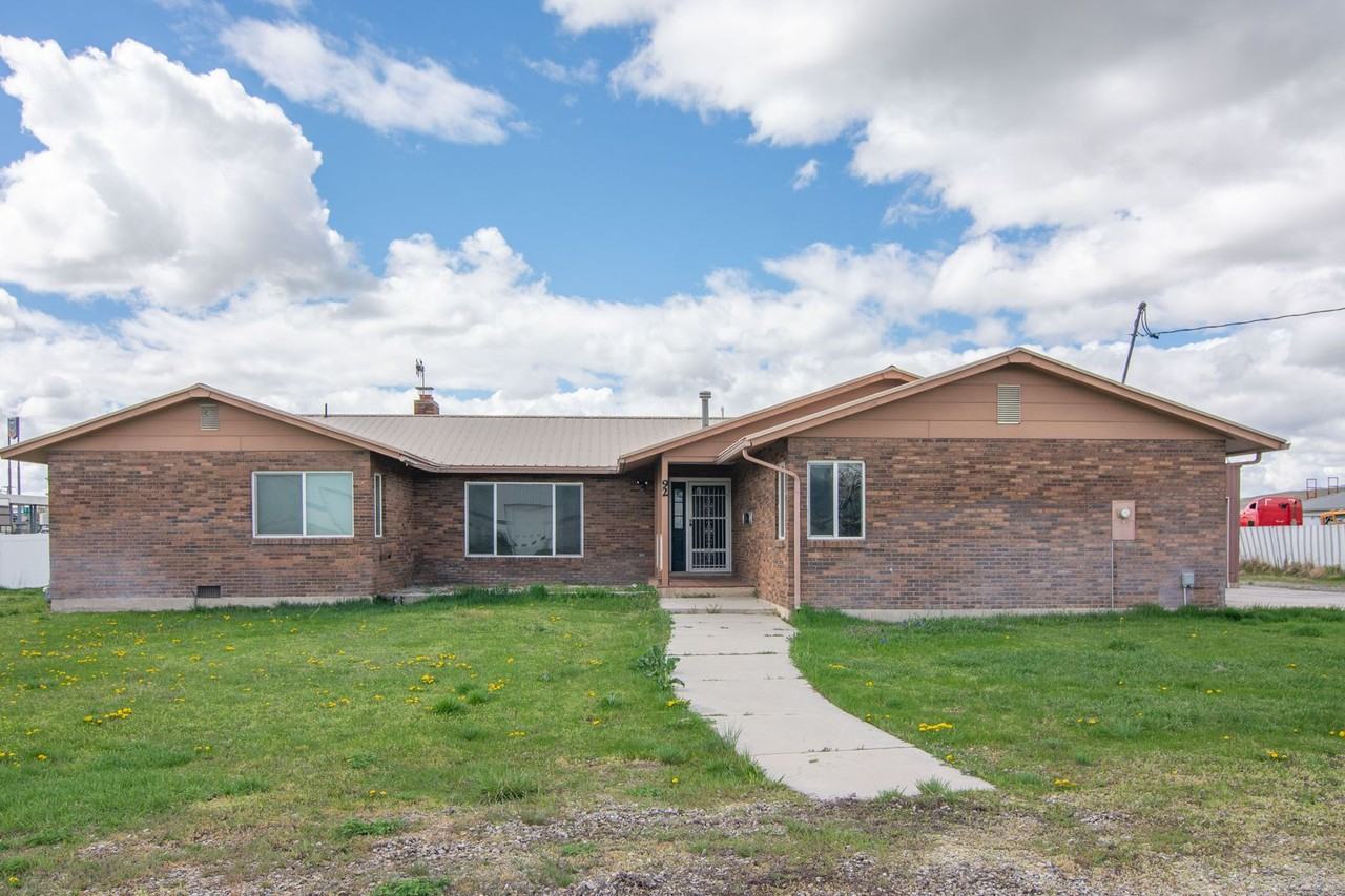 92 N 2300 W - Photo 4 of 42