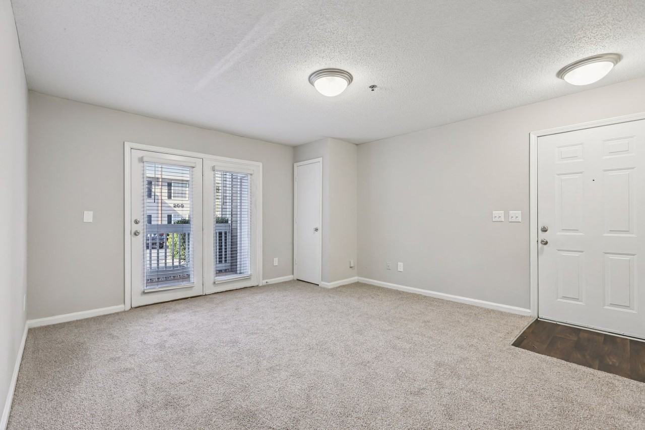 Gregory Lane - Photo 6 of 21